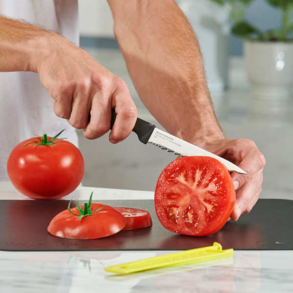 Tupperware Tupperware Tomato & Vegetable Knife A-series
